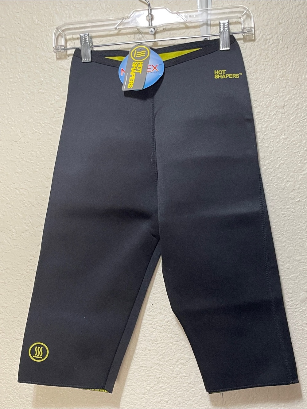 Hot Shapers Designed To Swest More Women's Bottoms. NWT. Size L.